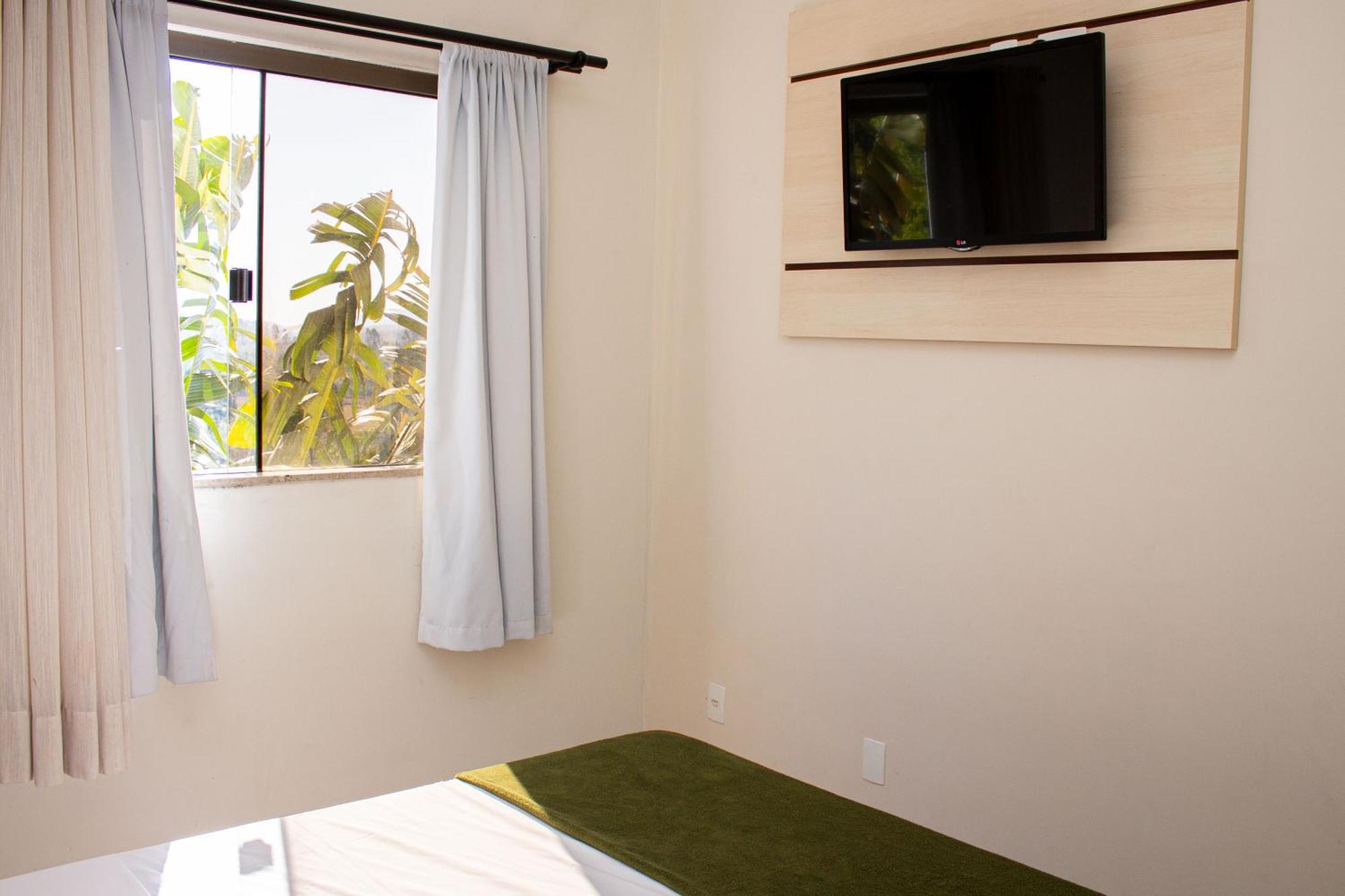 Family Room,1550288344:JPEG